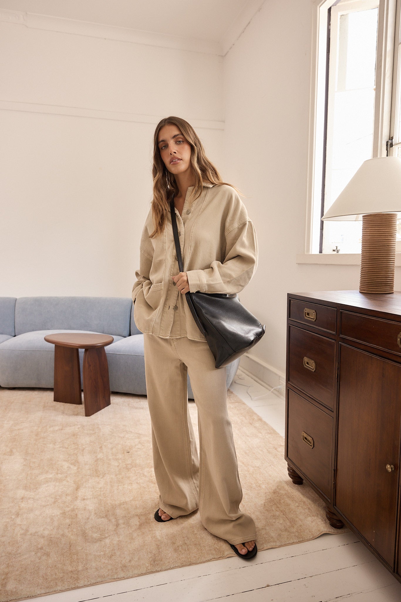 Pebbled Leather Crossbody Strap Black