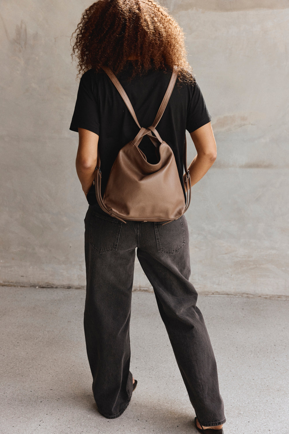 Vestirsi Bella Mini 3-In-1 Convertible Backpack Tote In Milk Chocolate Vestirsi Bella Mini 3-In-1 Convertible Backpack Tote In Milk Chocolate