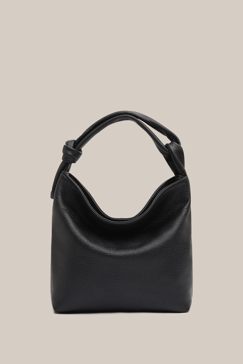 S09-JessLargeBlackPebbledLeatherPouch-26642-Vestirsi-0147.jpg