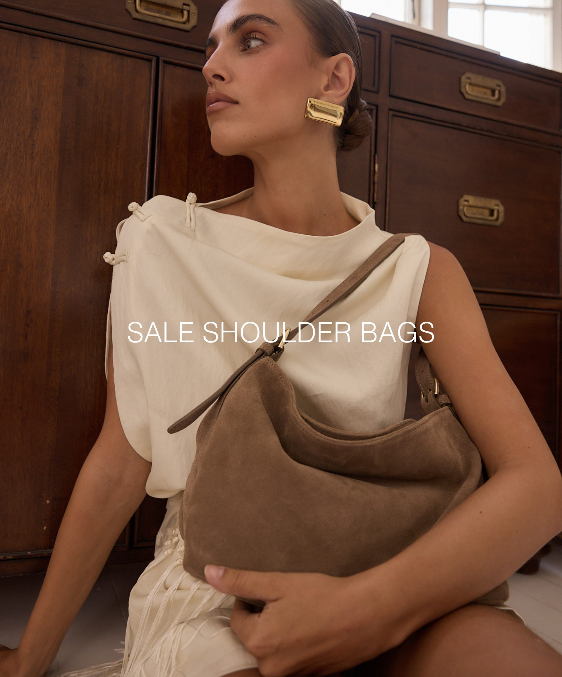 Sale_Shoulder_Bags_HP_27cb4bfd-3a16-4713-88b2-bc01e346687d.png