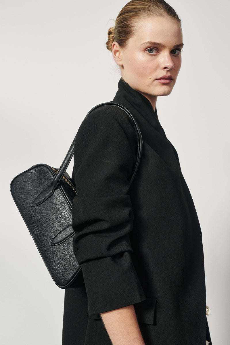 Vera Black Baguette Bag