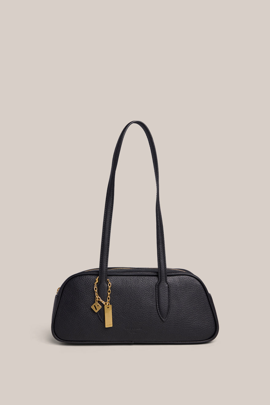 VeraBlackBaguetteBag-1.jpg